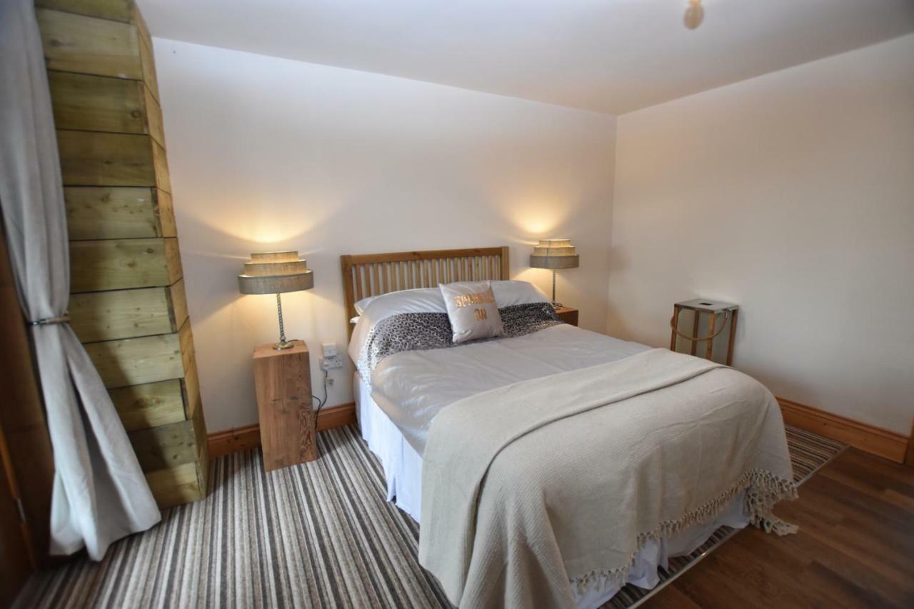 Oak Tree Stables Cottage 버밍엄 외부 사진